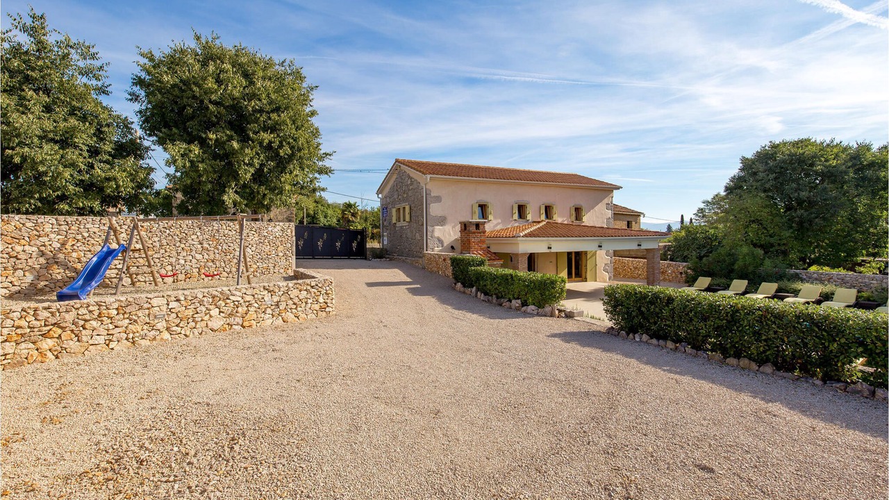 Photo of Outdoor in Garica
