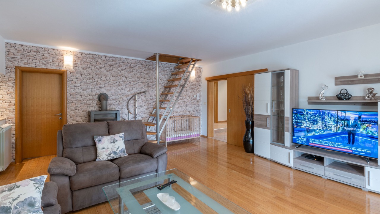 Photo of Livingroom in Loborika