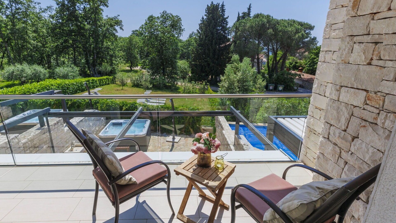 Photo of Outdoor in Krizine