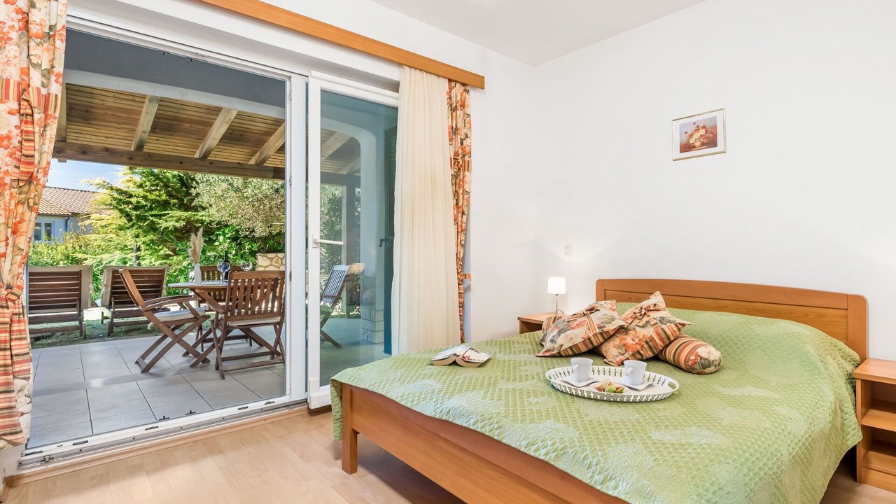 Photo of Bedroom in Banjol