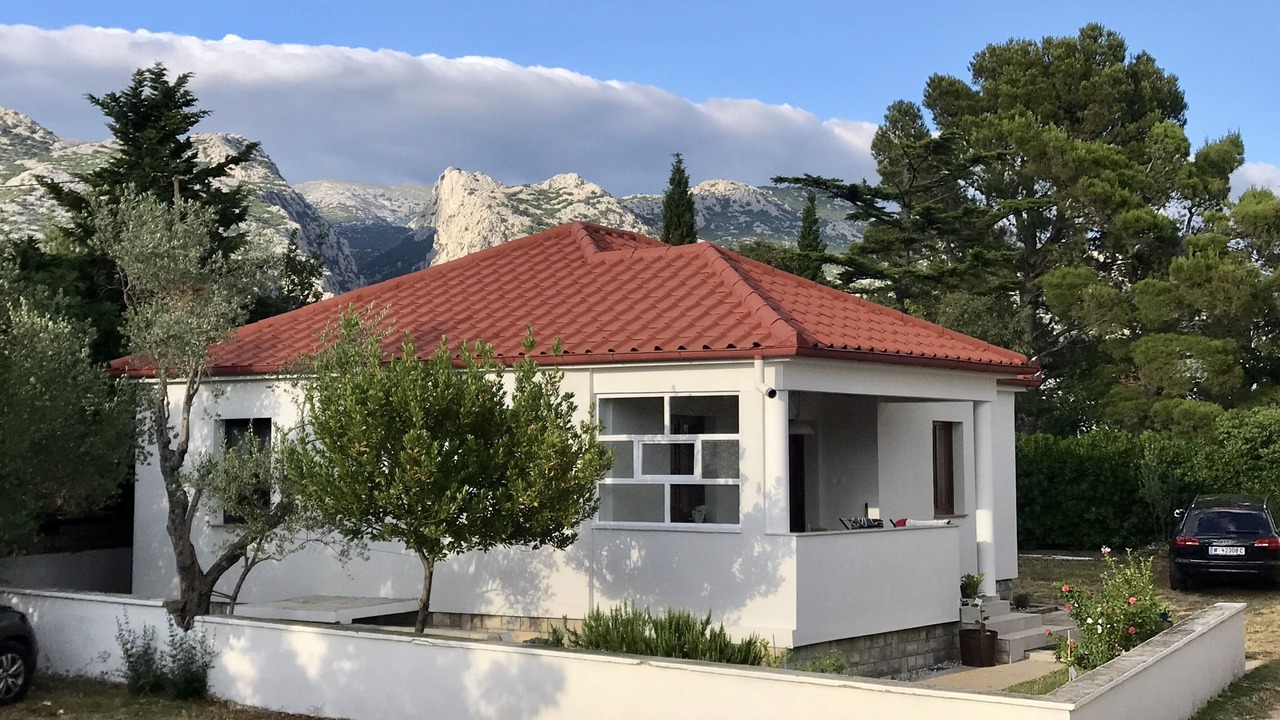 Photo of Outdoor in Seline