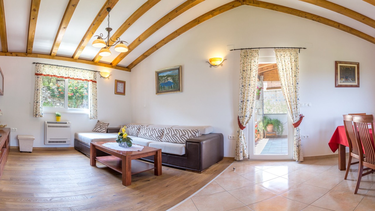 Photo of Livingroom in Zvecanje