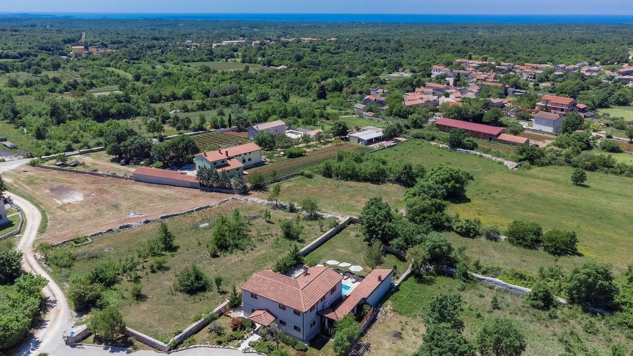 Photo of Outdoor in Cabrunici