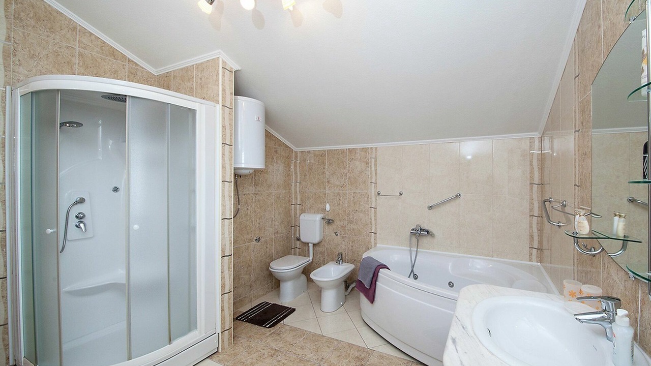 Photo of Bathroom in Bidol