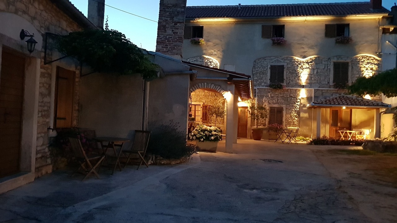 Photo of Outdoor in Loborika