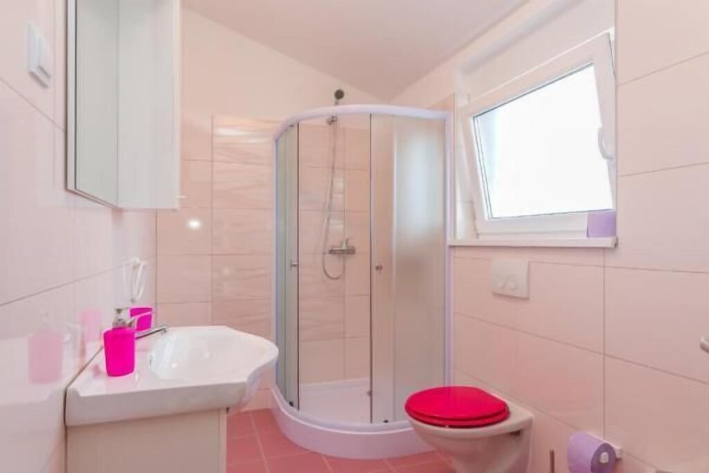 Photo of Bathroom in Jadreski