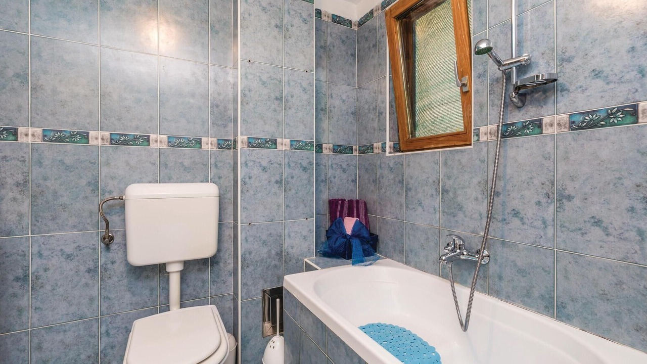 Photo of Bathroom in Opric