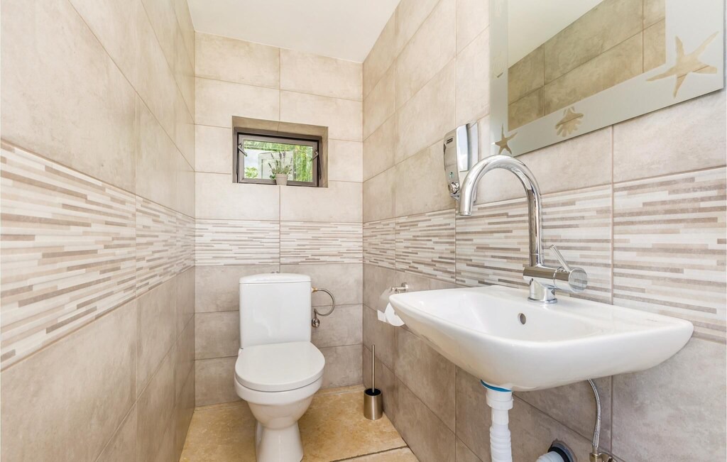 Photo of Bathroom in Sveti Vid Dobrinjski