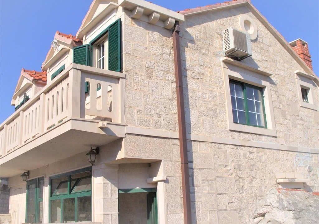 Photo of Buildings in Selca