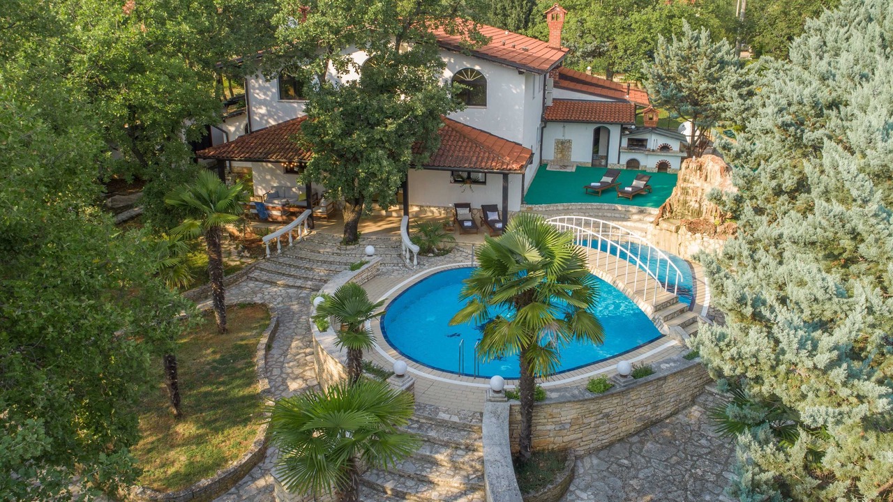 Photo of Outdoor in Kastel