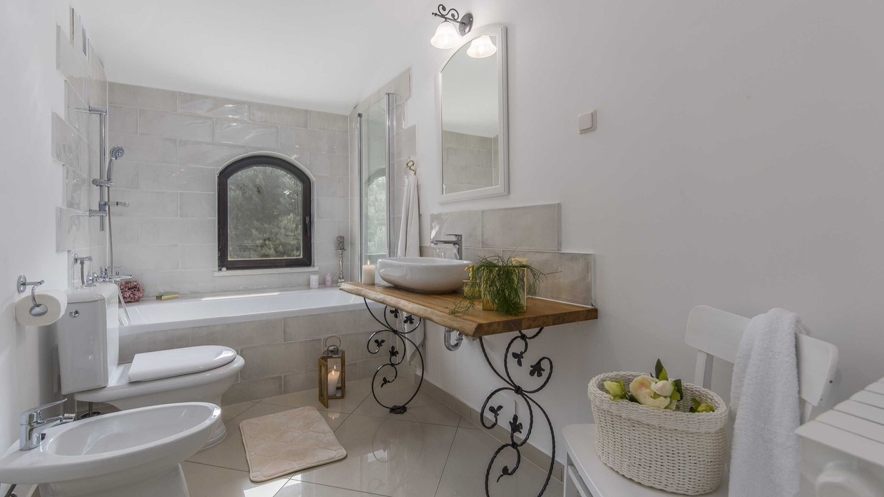 Photo of Bathroom in Kastel