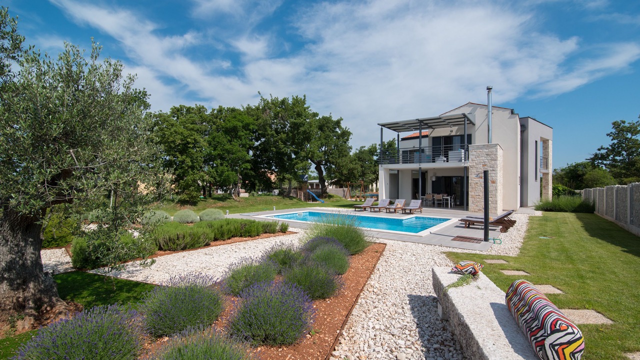 Photo of Outdoor in Jursici