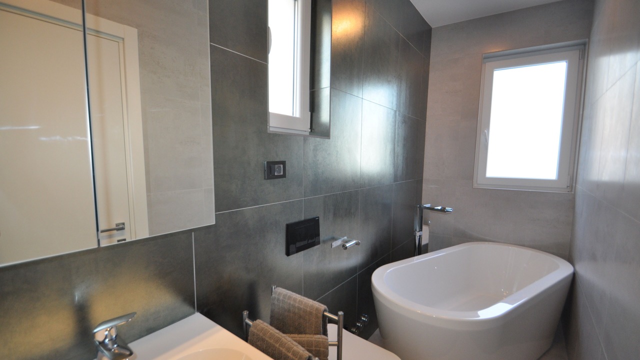 Photo of Bathroom in Cove Murtar