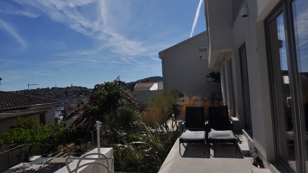 Photo of Outdoor in Cove Murtar