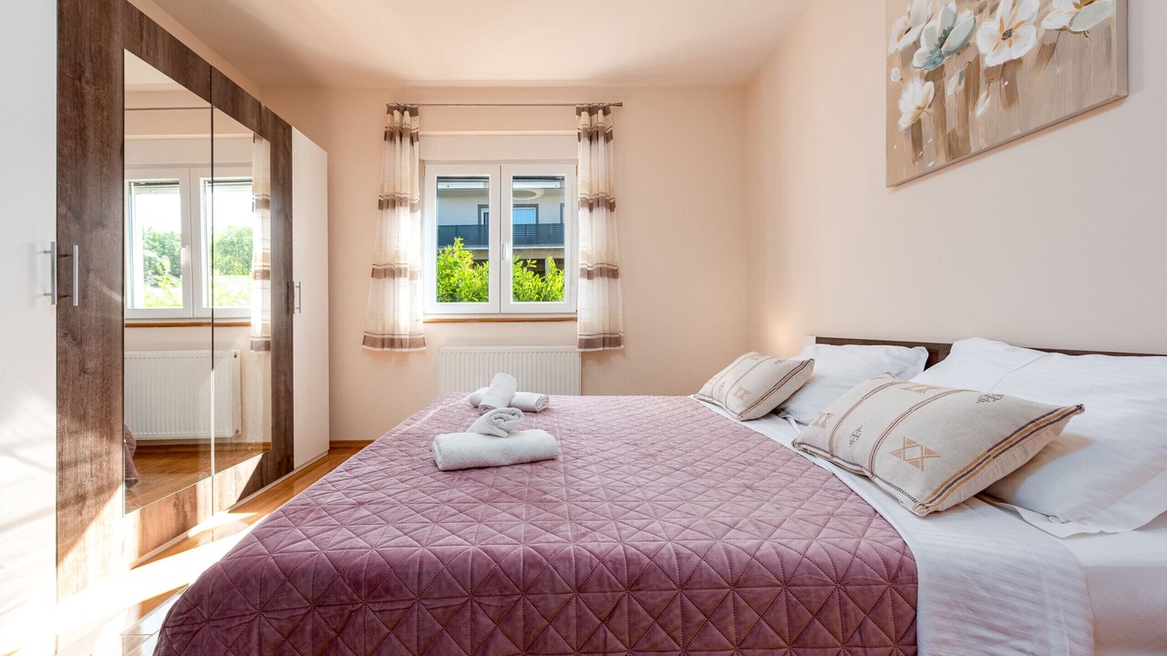 Photo of Bedroom in Lisicici