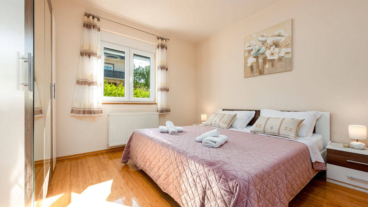 Photo of Bedroom in Lisicici