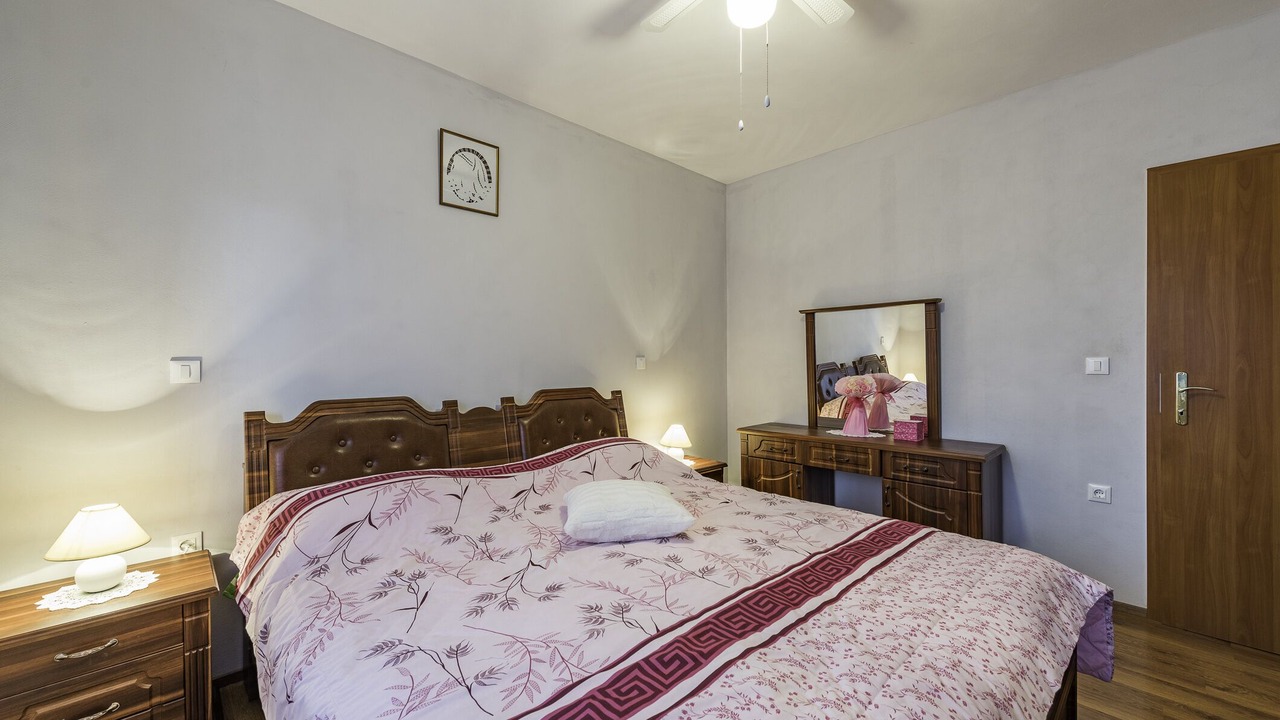 Photo of Bedroom in Tinjan