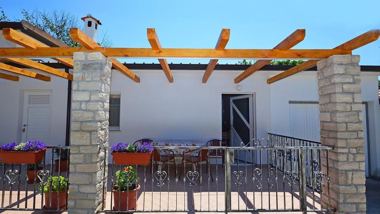 Photo of Patio Balcony in Zambratija