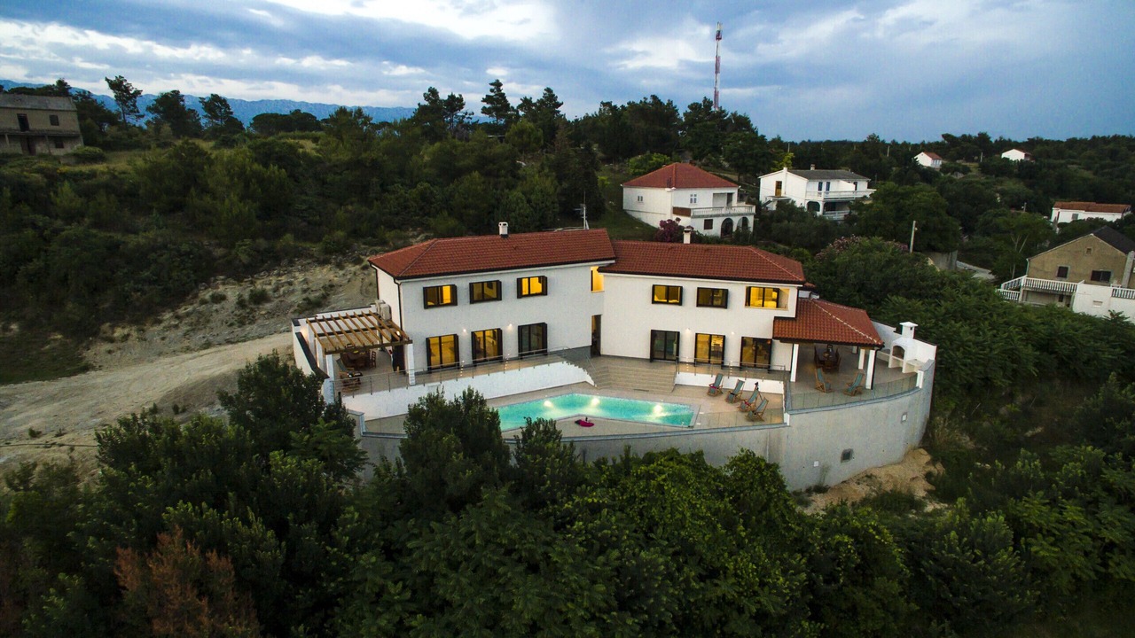 Photo of Outdoor in Rtina