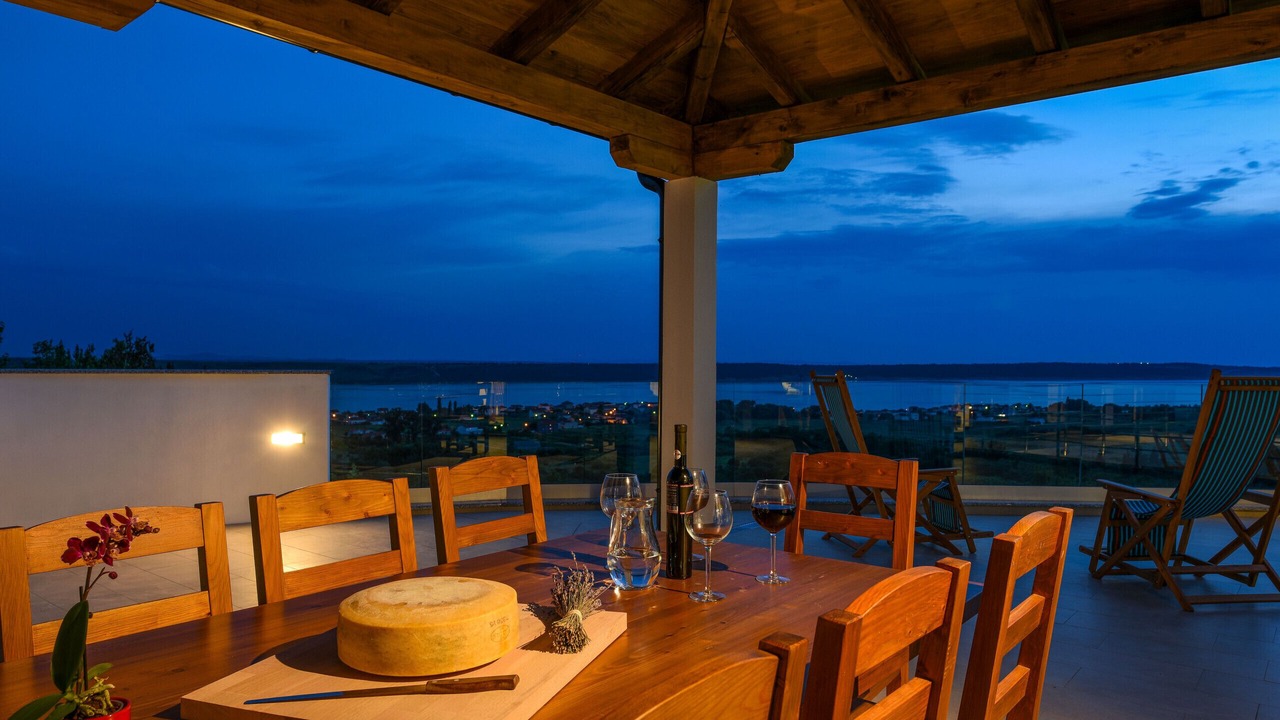 Photo of Outdoor in Rtina