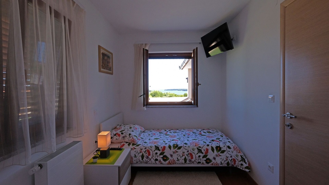 Photo of Bedroom in Pomer