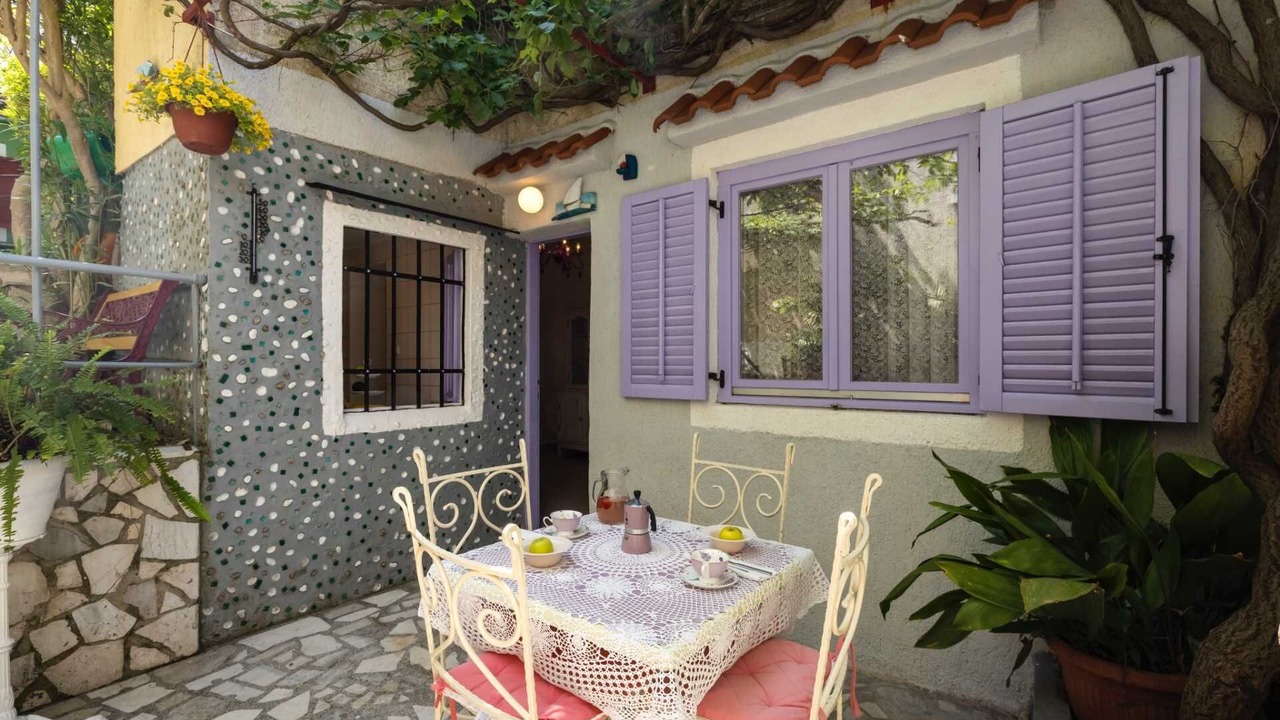 Photo of Outdoor in Cove Murtar