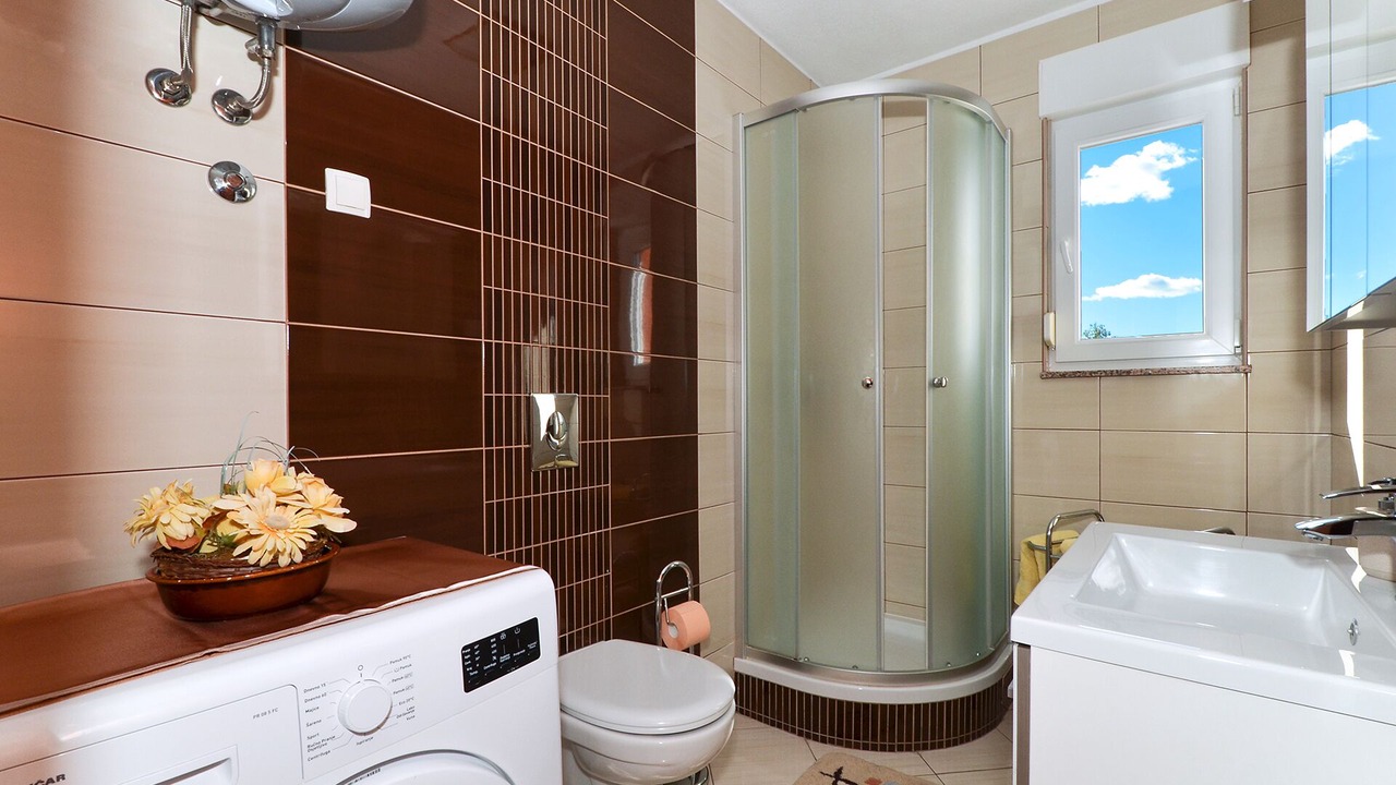 Photo of Bathroom in Okrug Gornji