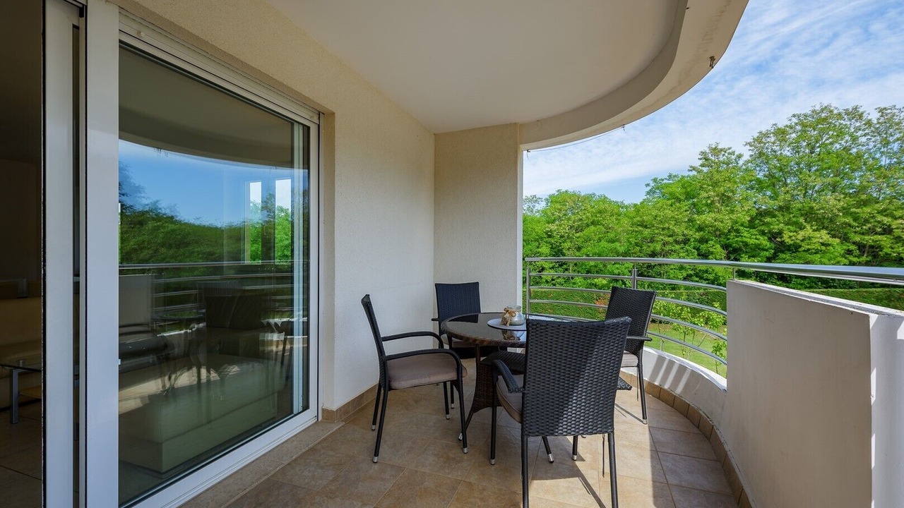 Photo of Outdoor in Monterol