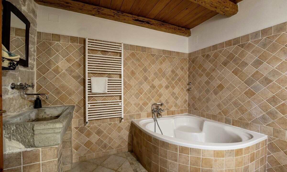 Photo of Bathroom in Salambati