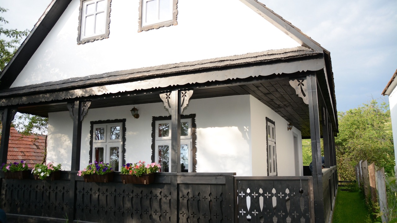 Photo of Outdoor in Bran