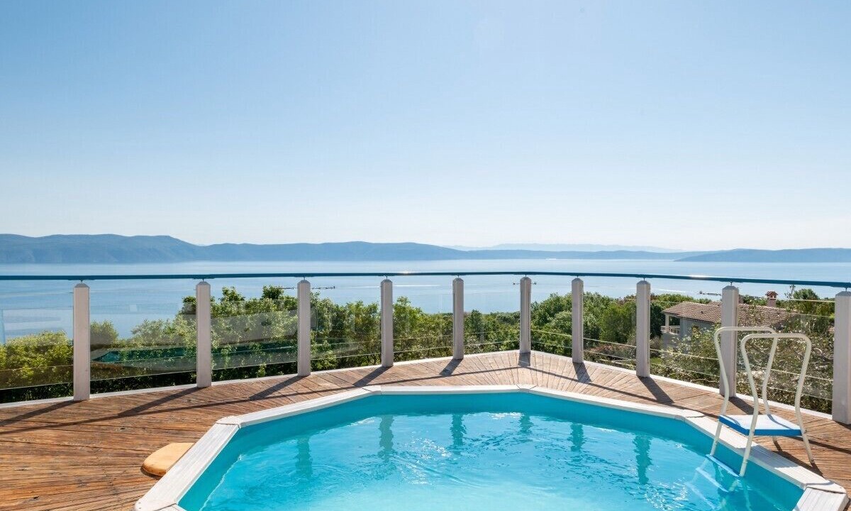 Photo of Outdoor in Crni