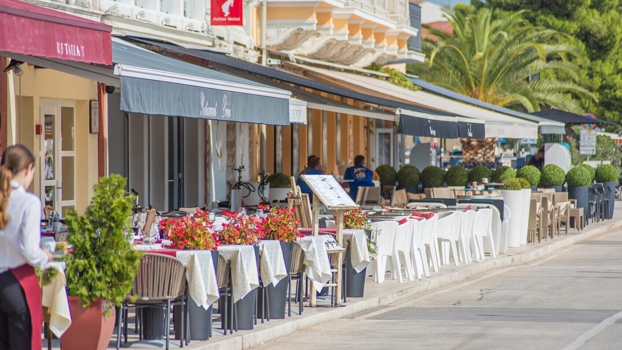 Photo of Outdoor in Spadici