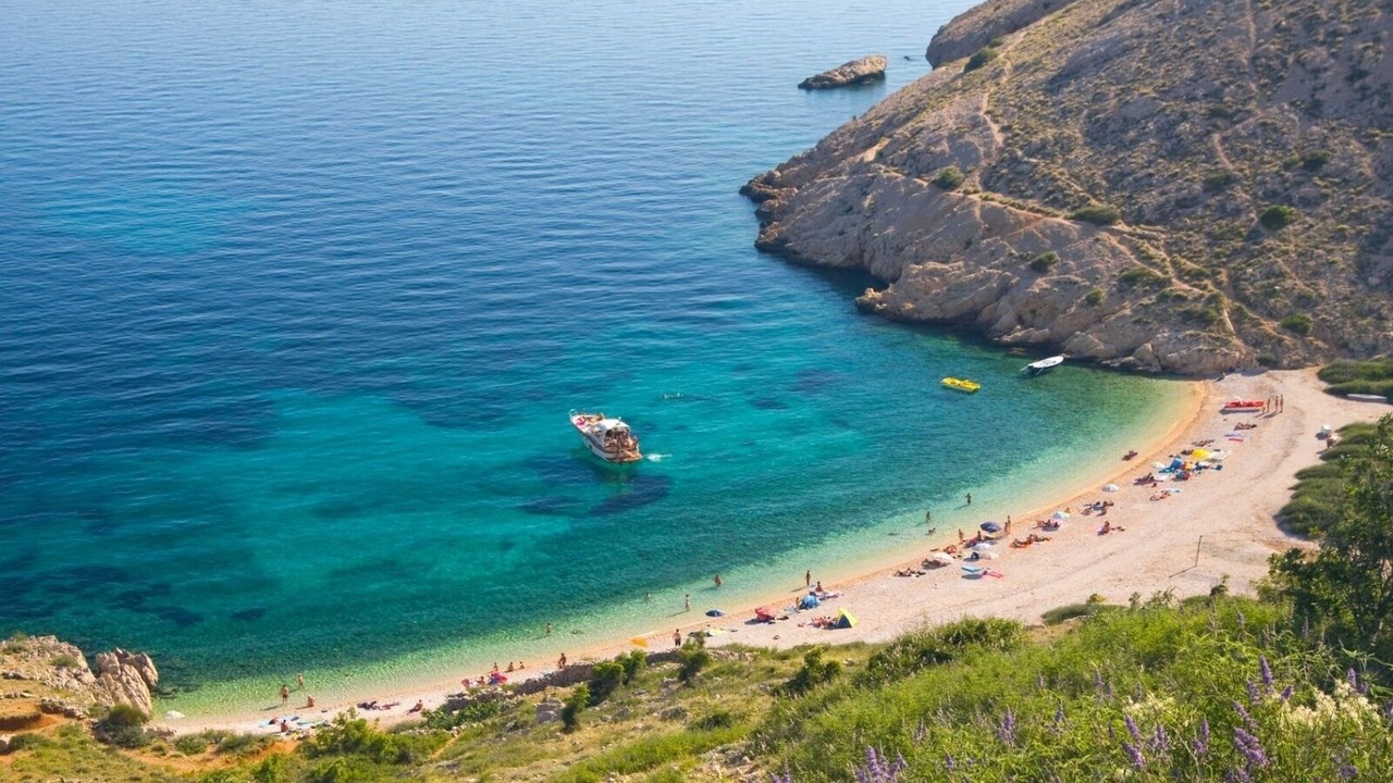 Photo of Others in Baska