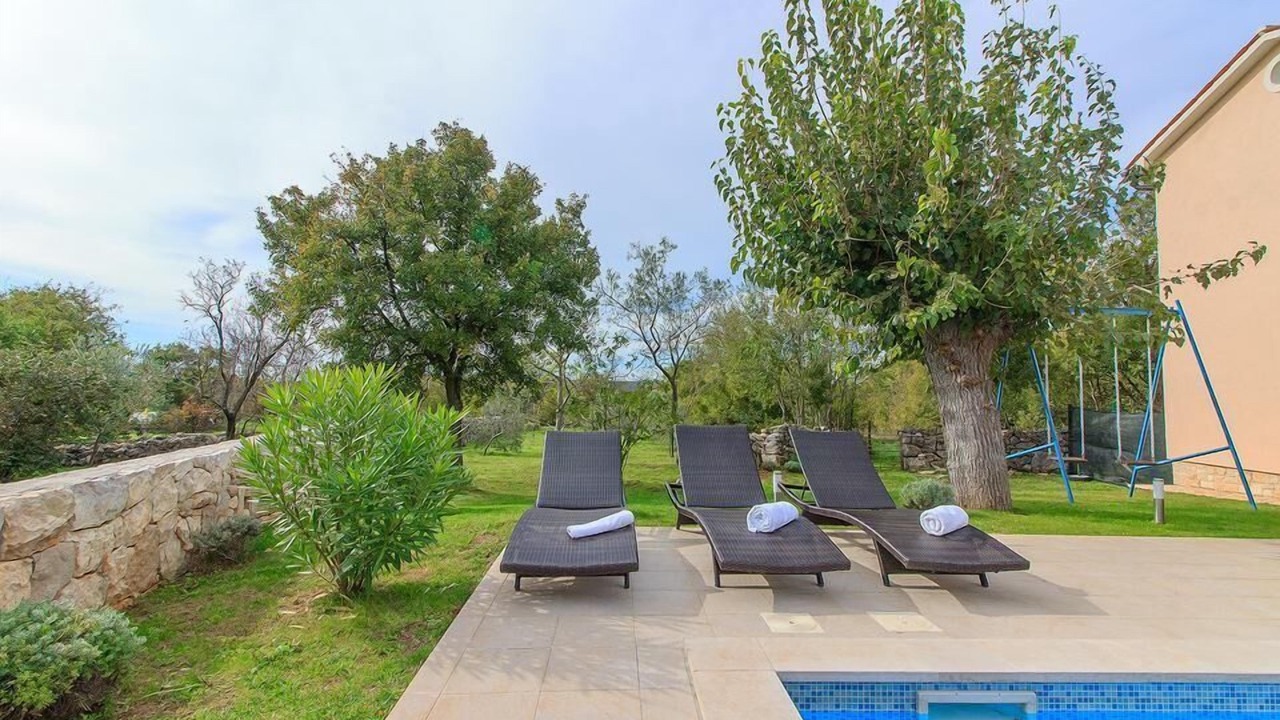Photo of Outdoor in Brgod