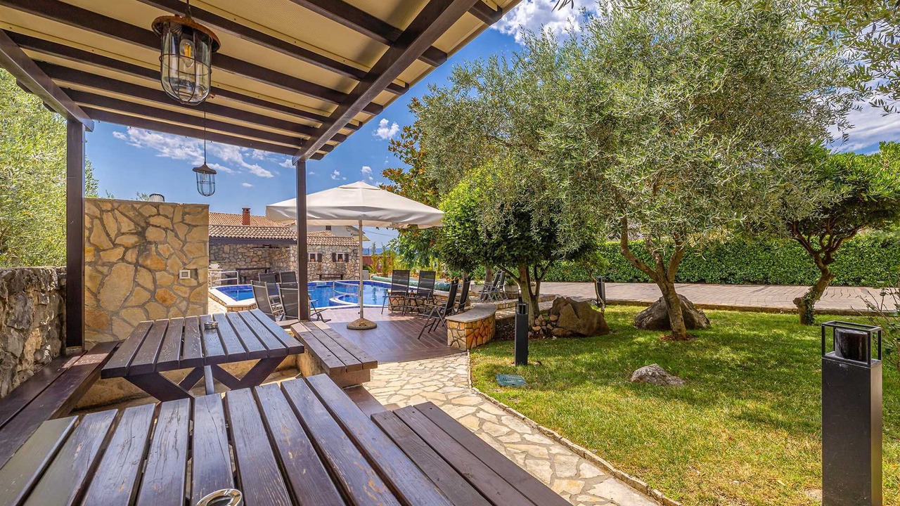 Photo of Outdoor in Linardici