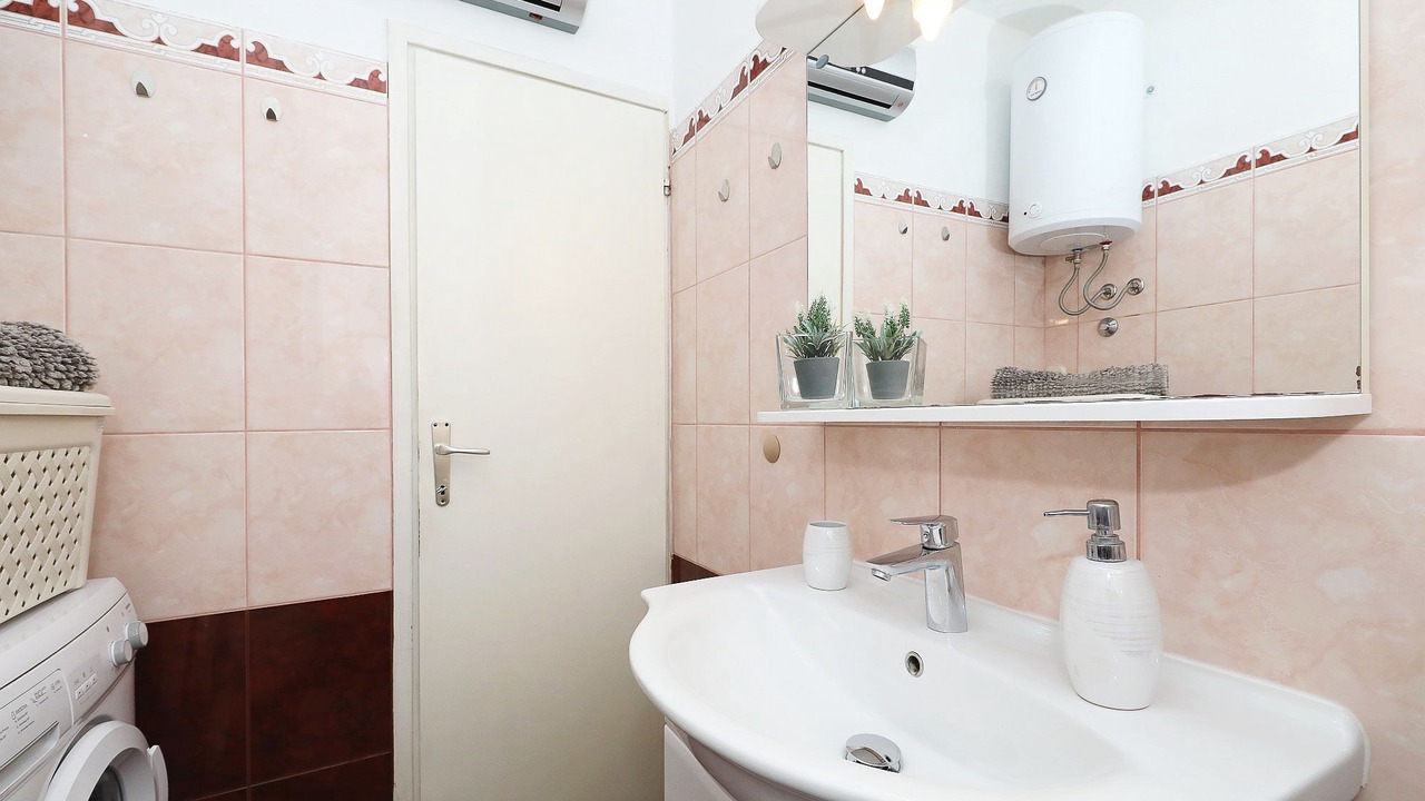 Photo of Bathroom in Rovanjska