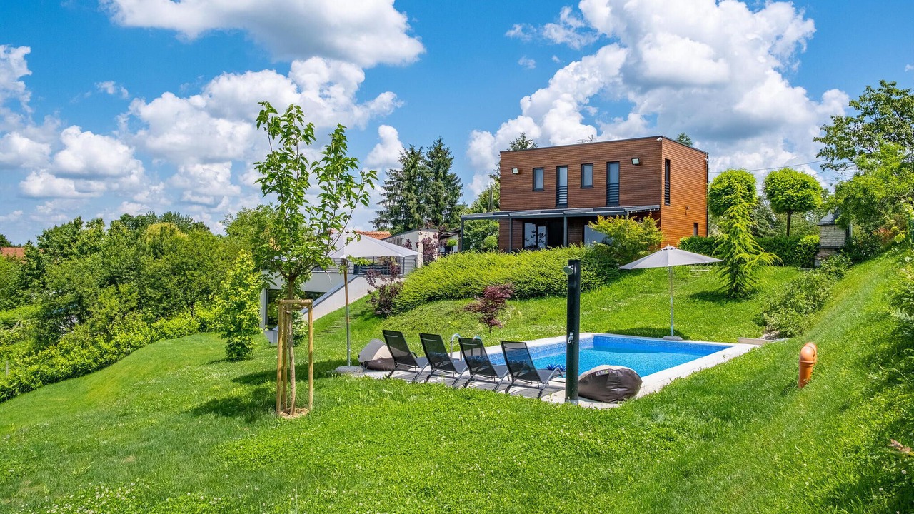 Photo of Outdoor in Lekenik
