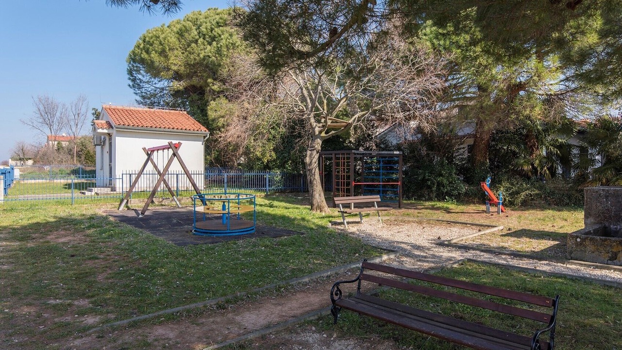 Photo of Others in Lovrecica