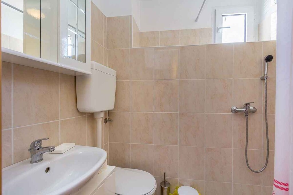 Photo of Bathroom in Sisan
