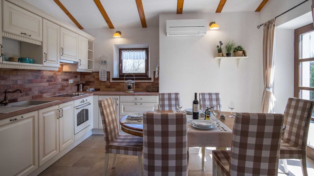 Photo of Kitchen in Sveti Ivan Dobrinjski