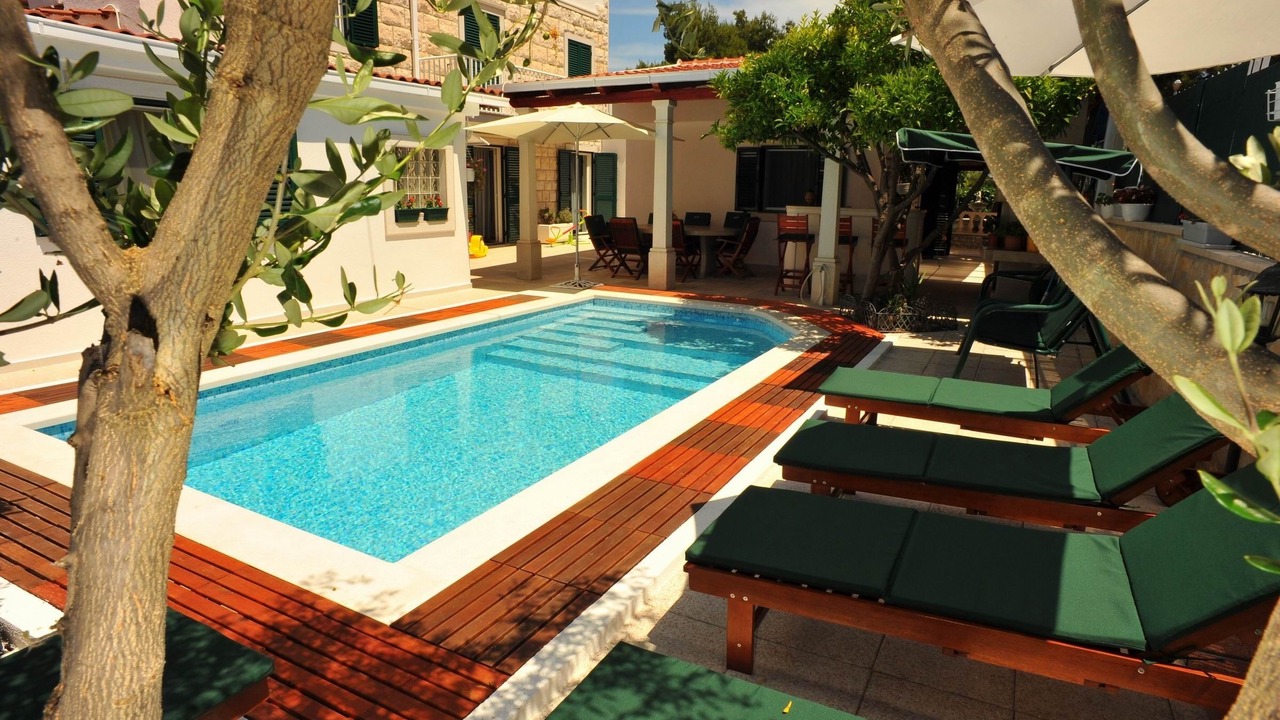 Photo of Outdoor in Sutivan