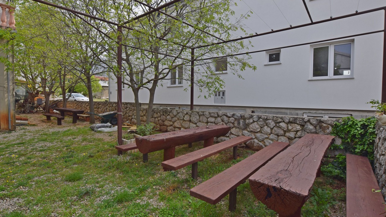 Photo of Outdoor in Seline