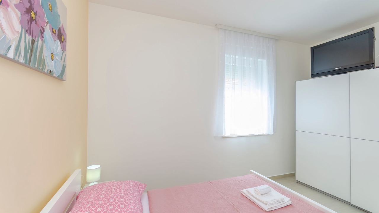 Photo of Bedroom in Brodarica