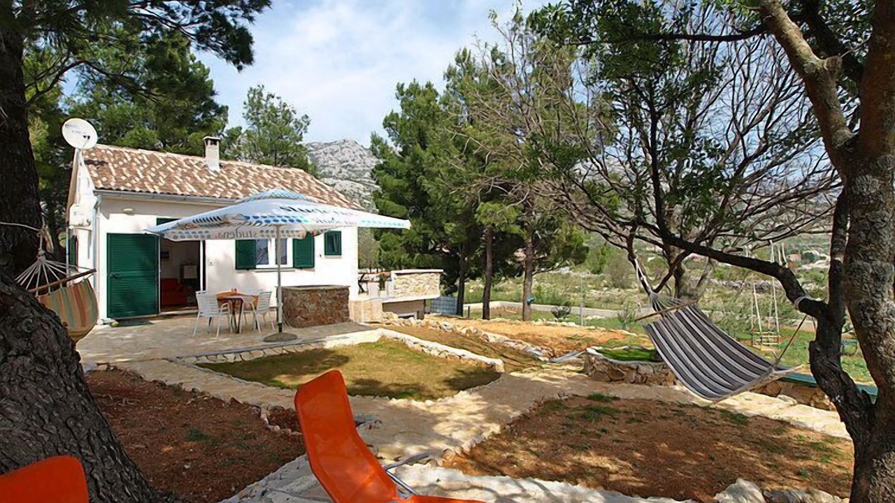 Photo of Outdoor in Seline