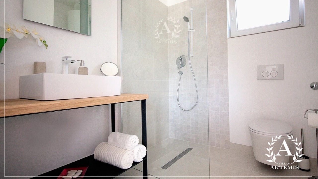 Photo of Bathroom in Zman