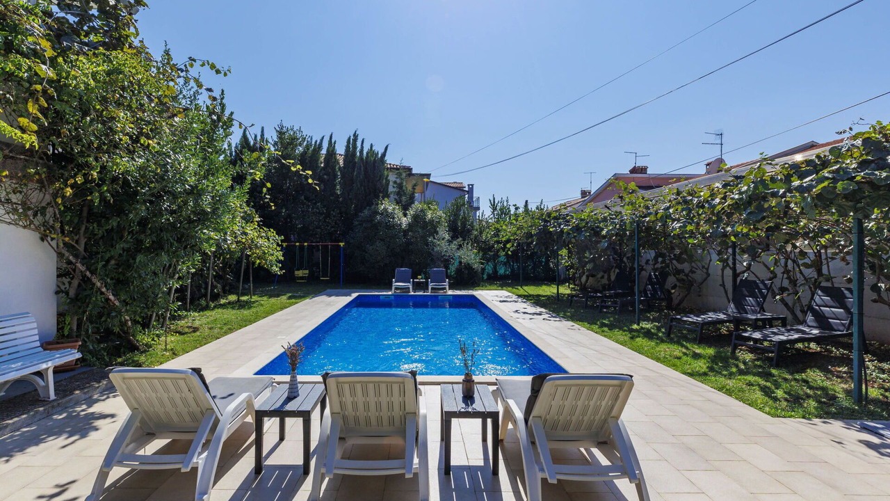 Photo of Outdoor in Murine