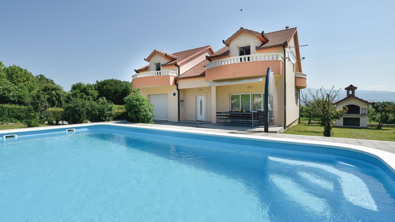 Photo of Outdoor in Sinj