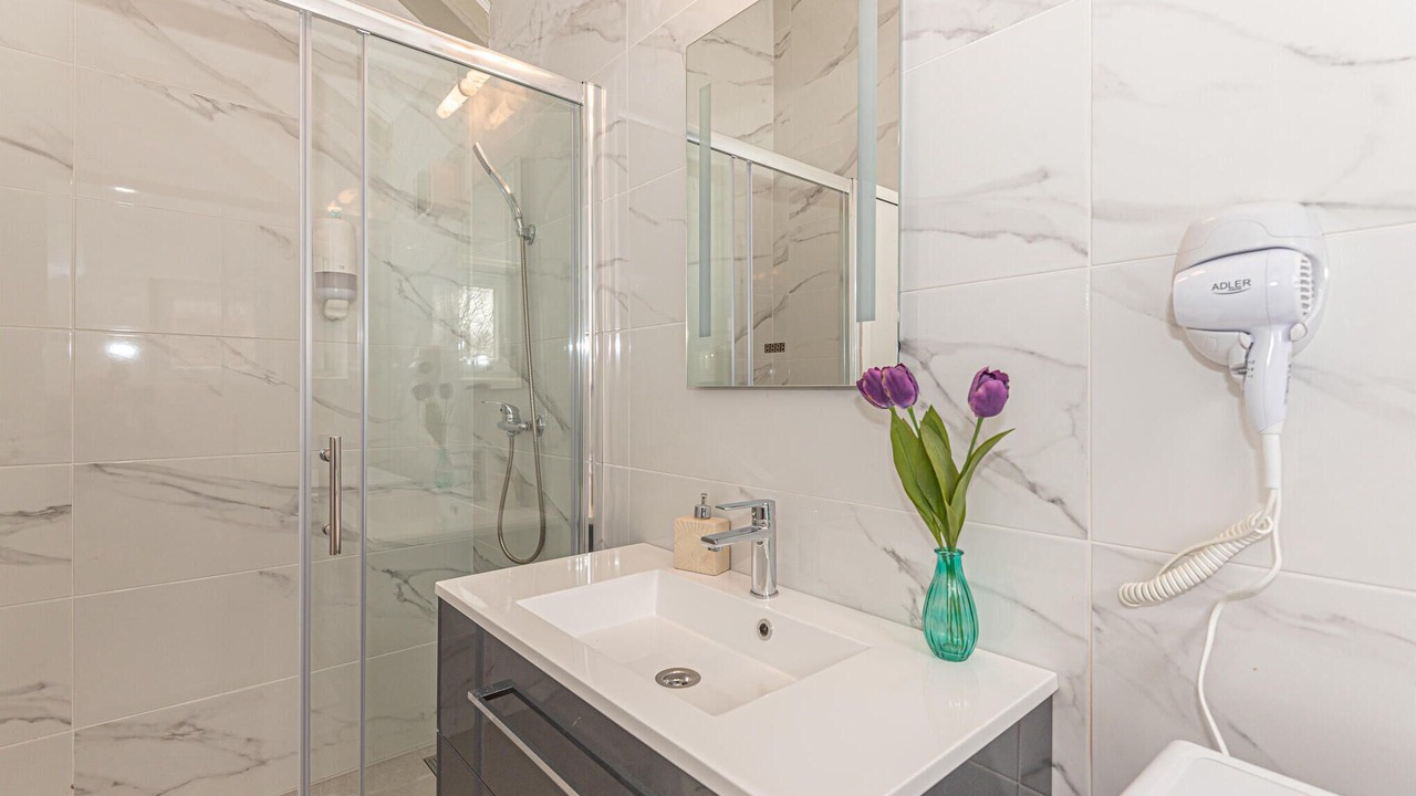 Photo of Bathroom in Unesic