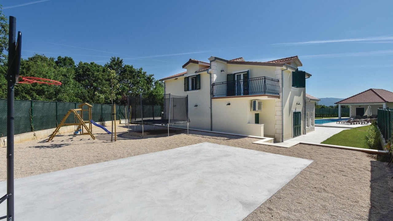 Photo of Outdoor in Hrvace