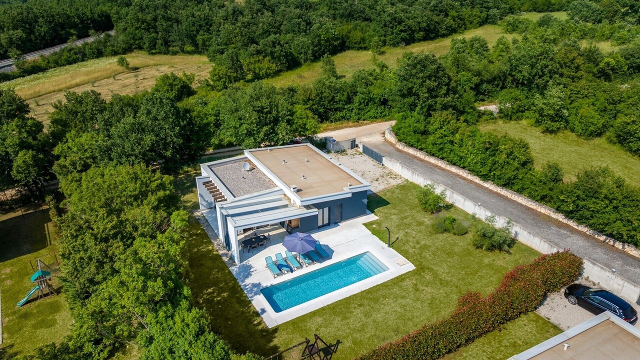 Photo of Outdoor in Prkacini